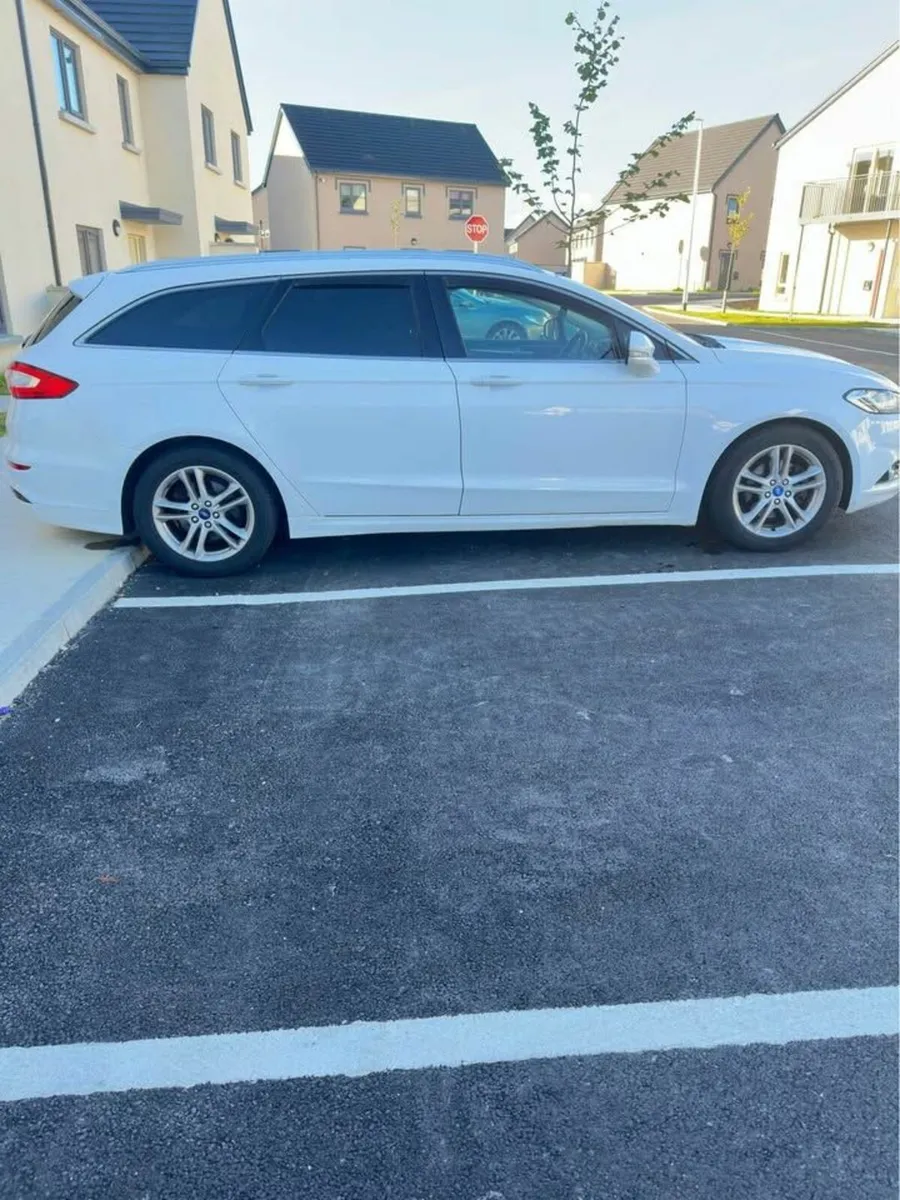 Ford Mondeo 2015 - Image 2