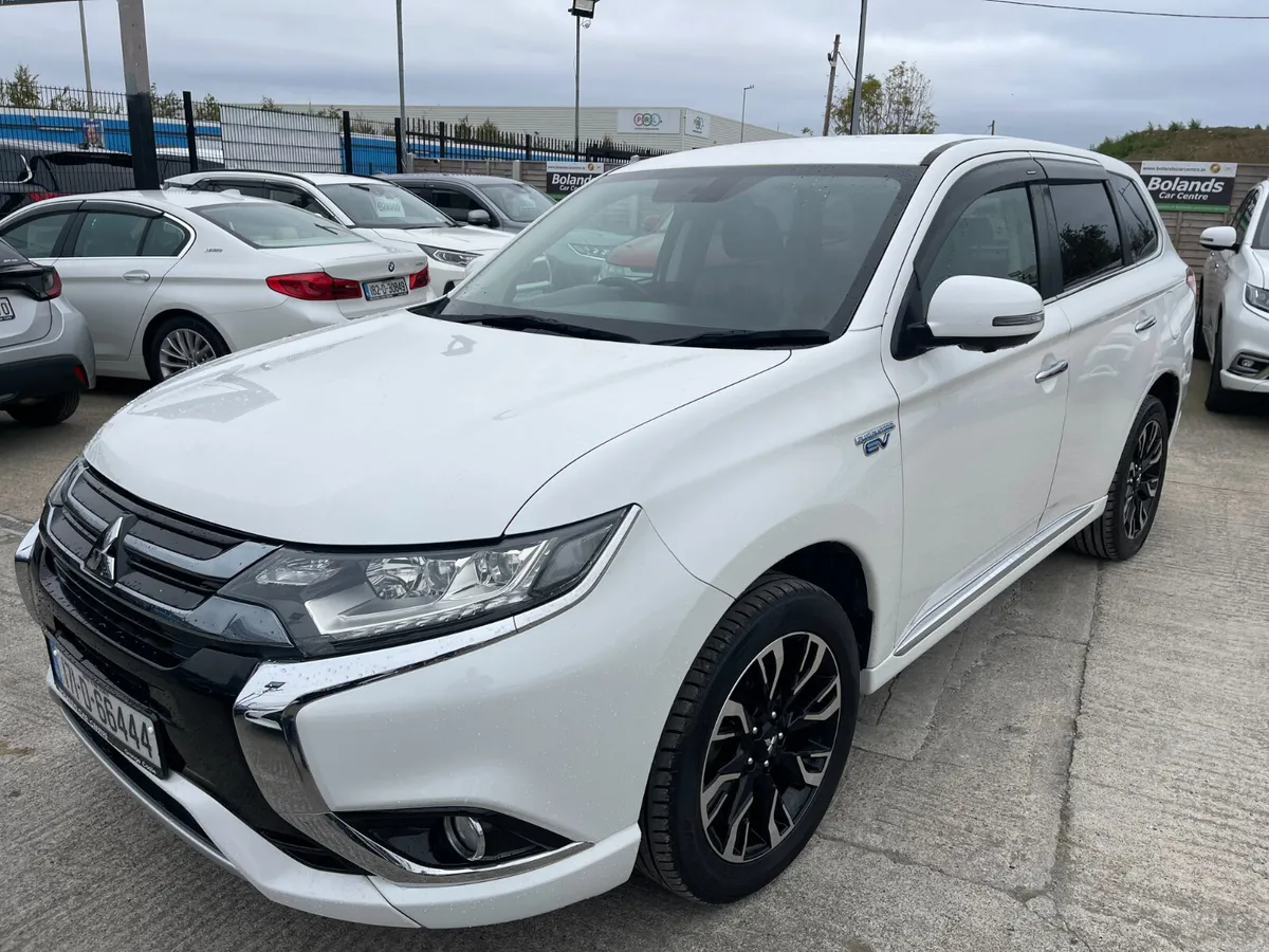 171 Mitsubishi Outlander Hybrid 2.0 Phev Automatic - Image 3
