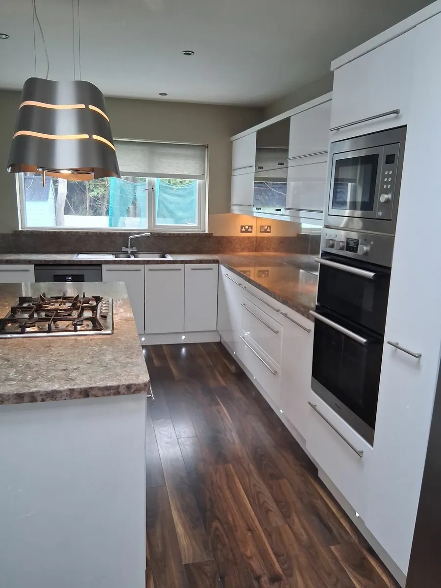 Kitchen - Image 2