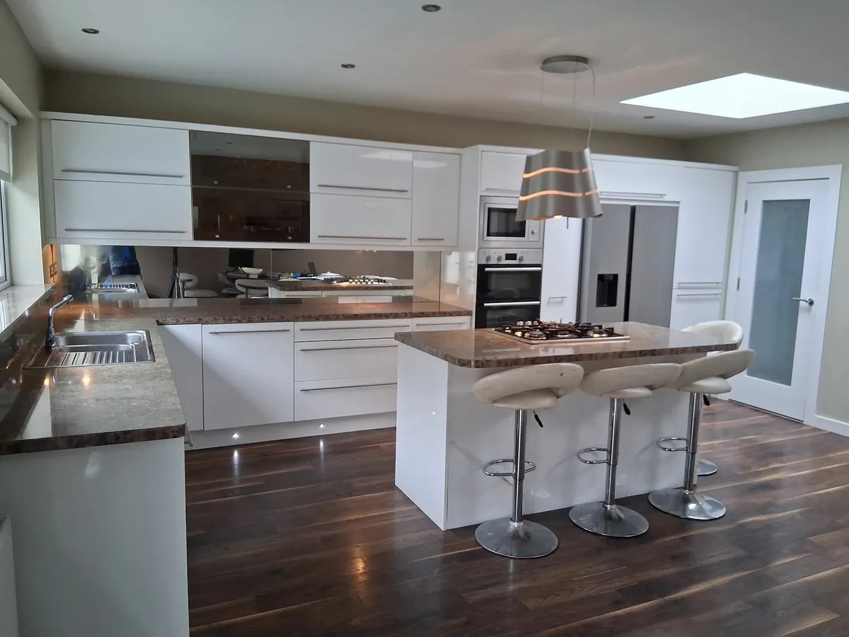 Kitchen - Image 3