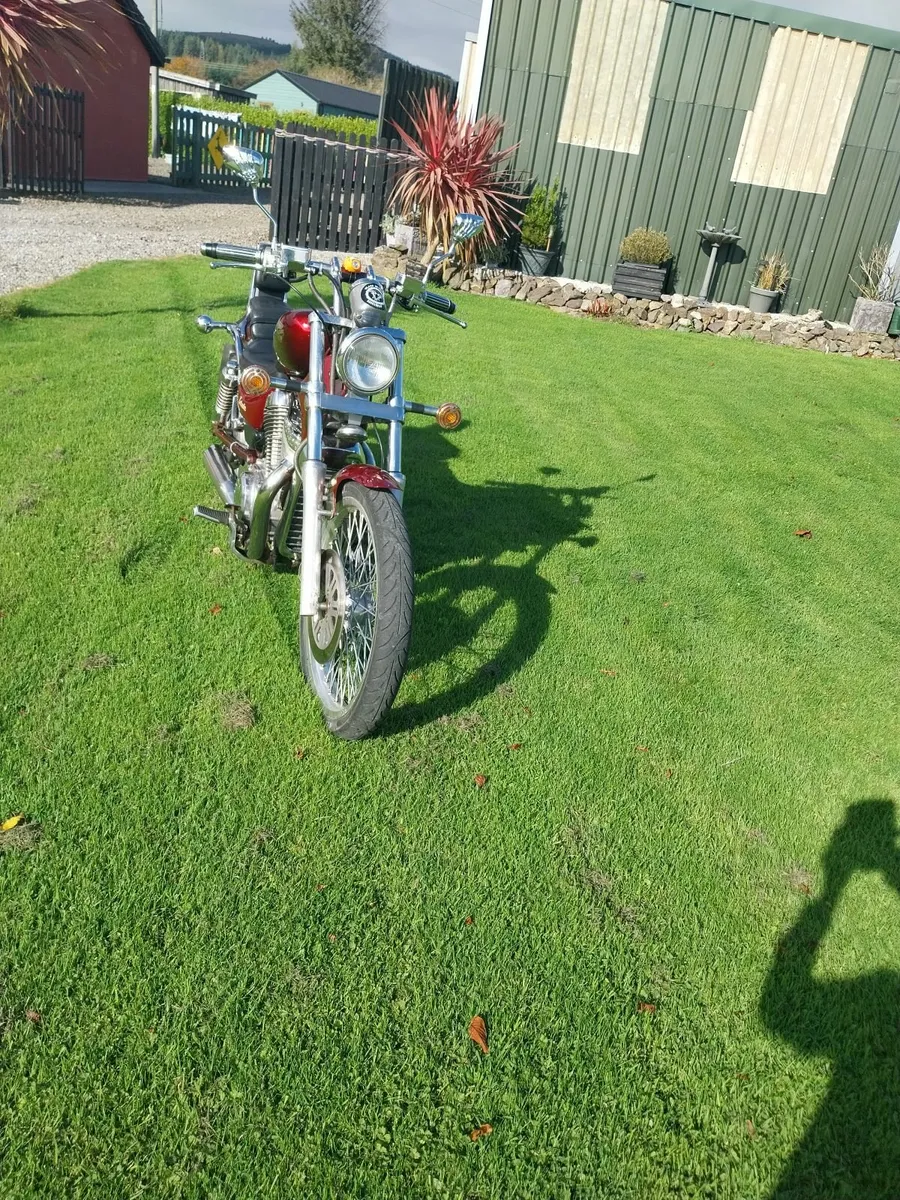 Vintage Suzuki Intruder 400 - Image 4