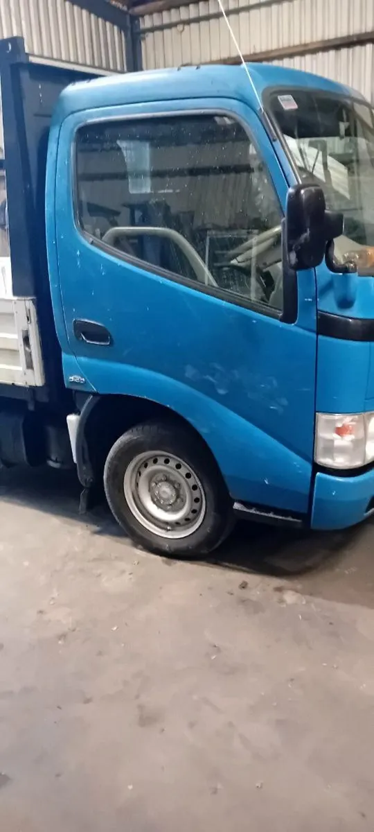 O7 Toyota Dyna - Image 1
