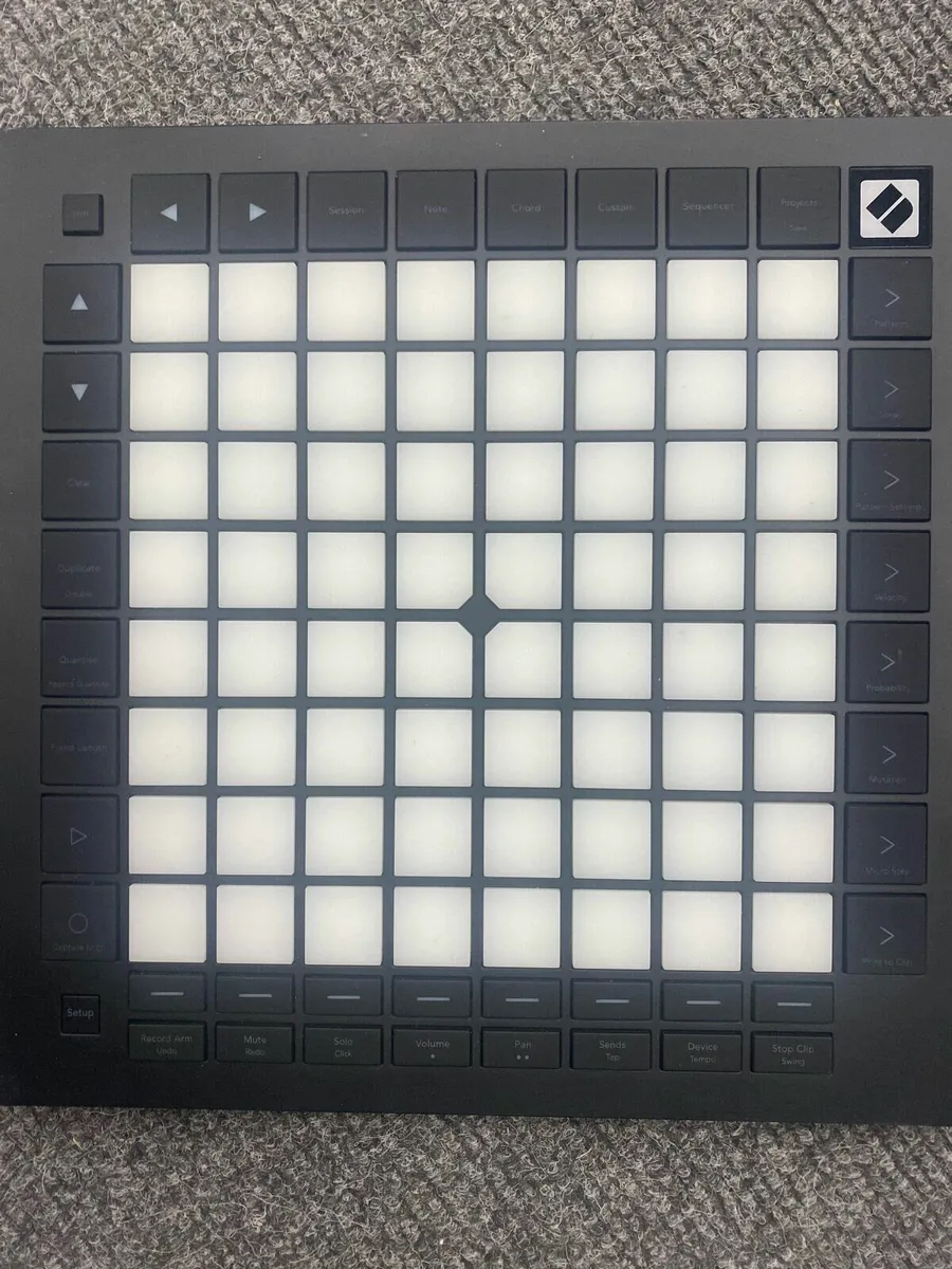 Novation Launchpad Pro MK3 Audio Interface - Image 4