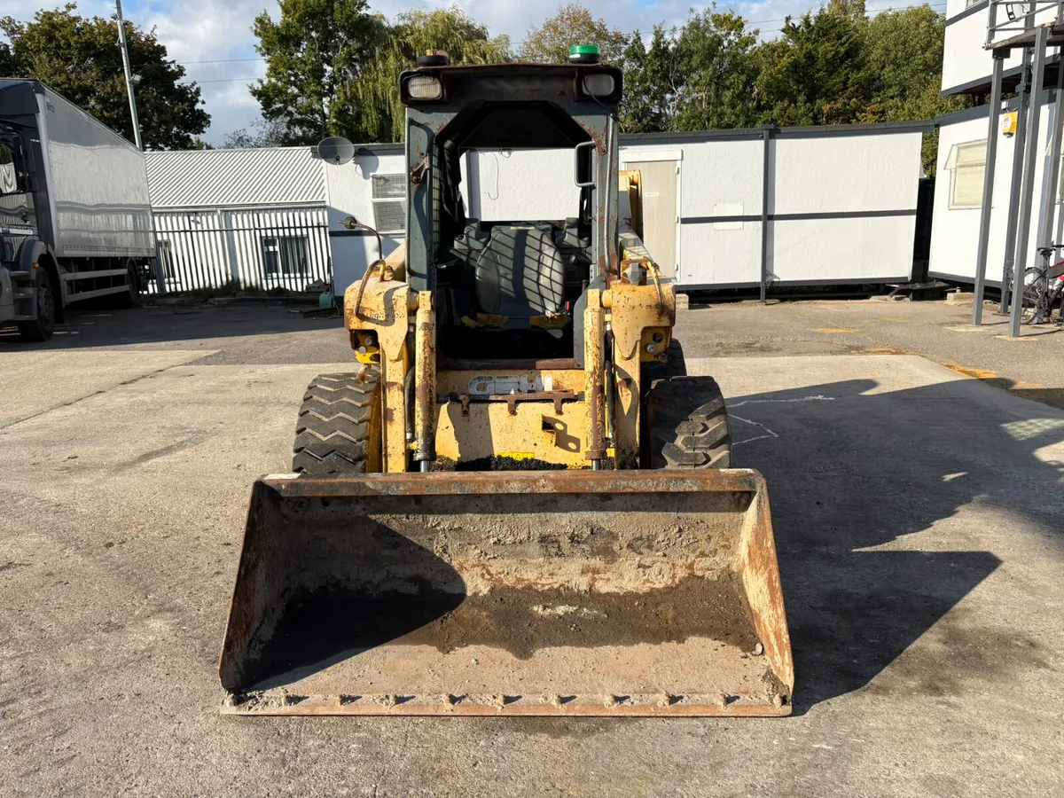 GEHL 4840 SKID STEER LOADER - Image 4