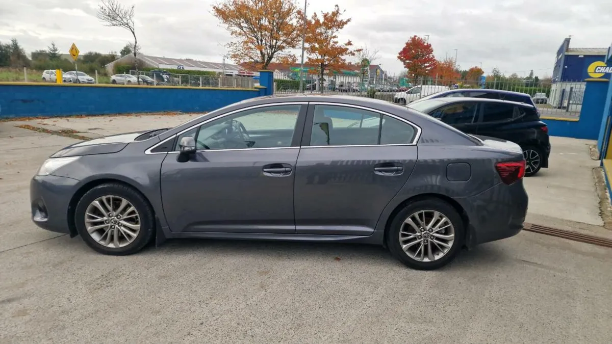 Toyota Avencis - Image 3