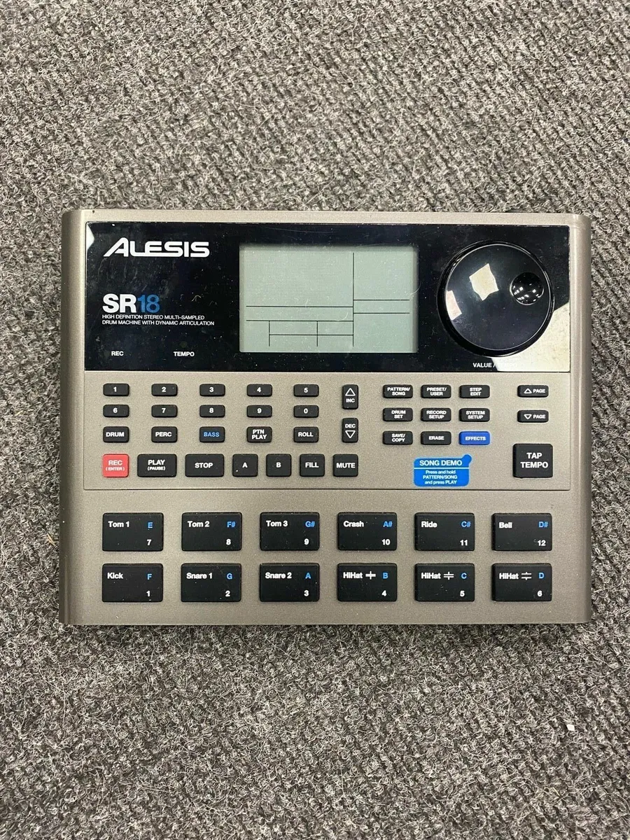 Alesis SR18 Drum Machine - Image 3