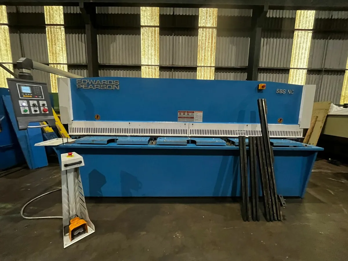 Edwards Pearson SBS NC 4x3200 Guillotine - Image 1