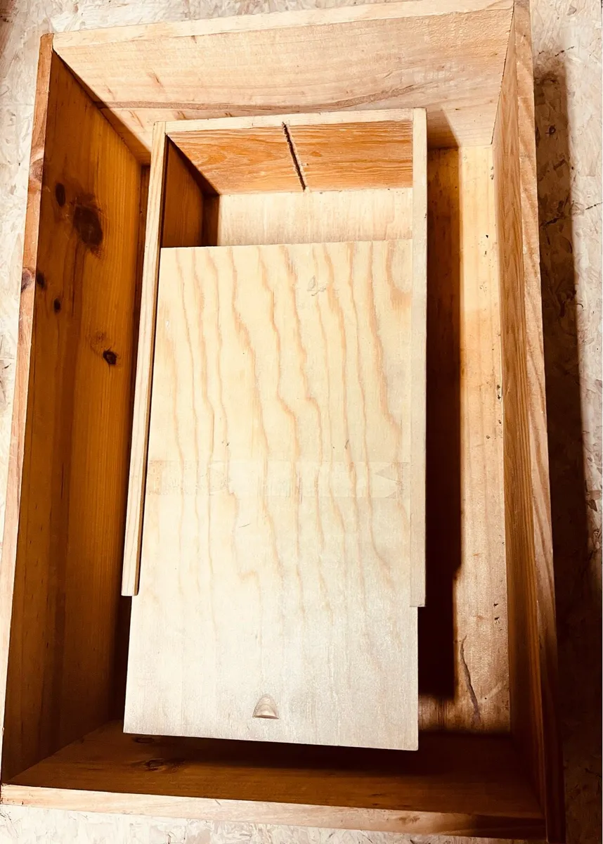 Two wooden boxes - Image 1