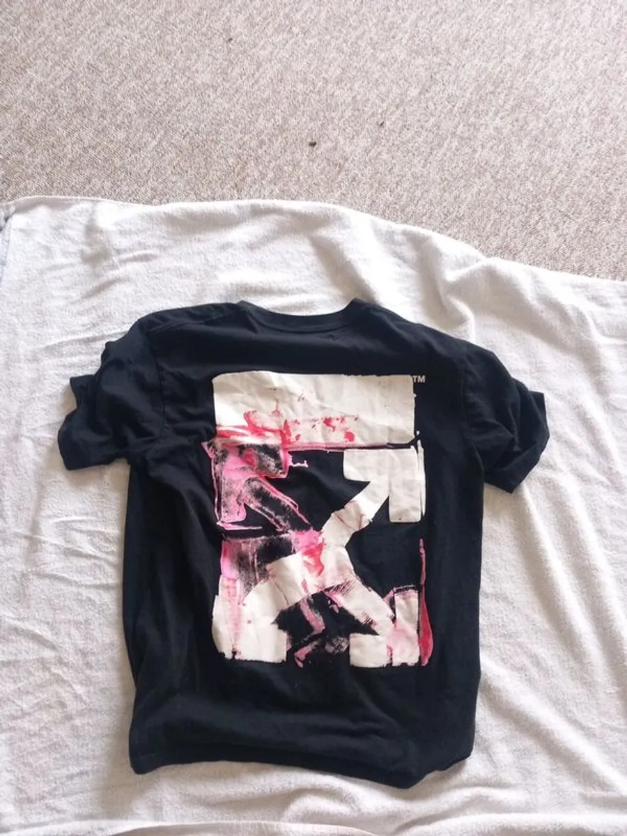 Offwhite black and pink t shirt , woman's - Image 1