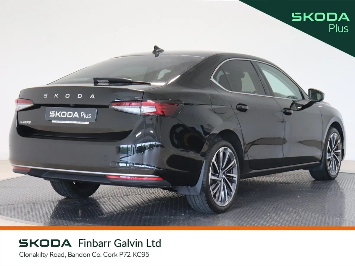 Superb 2.0 TDI 150 BHP L&K DSG - Image 3