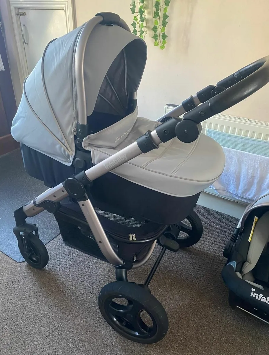 three-in-one stroller - Image 1