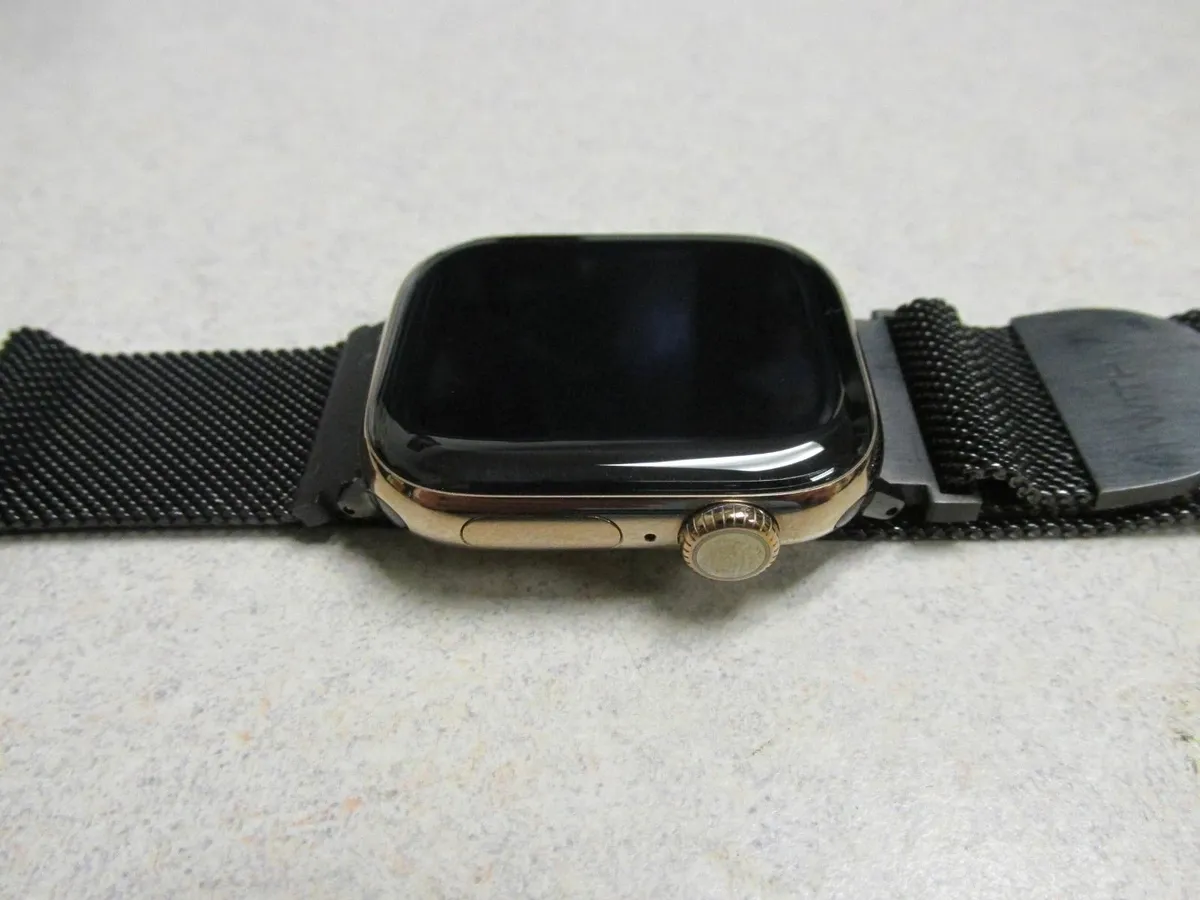 Apple Watch Series 10 (GPS+LTE) 42MM Gold Titanium - Image 2