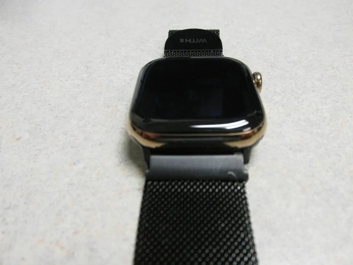 Apple Watch Series 10 (GPS+LTE) 42MM Gold Titanium - Image 3