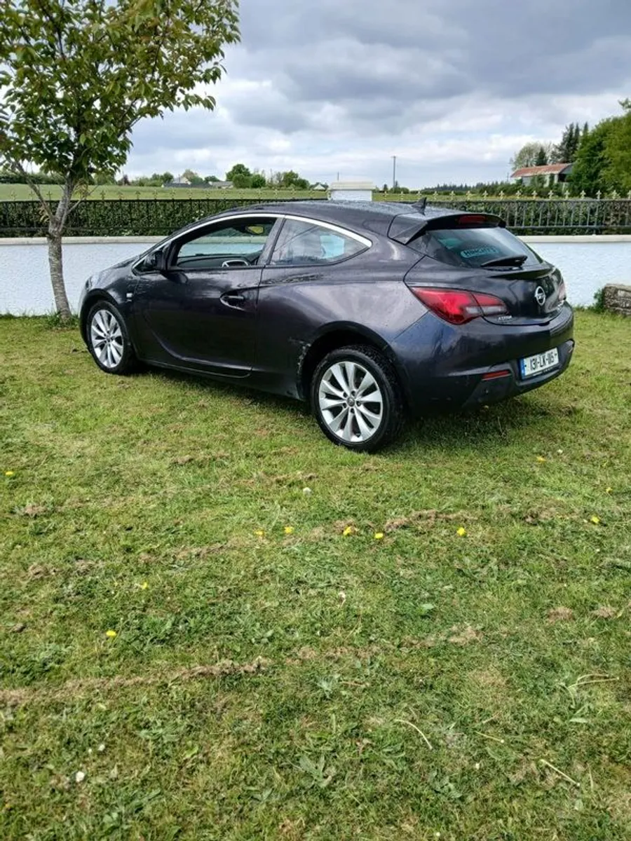 2013 Opel Astra Gtc Diesel - Image 4