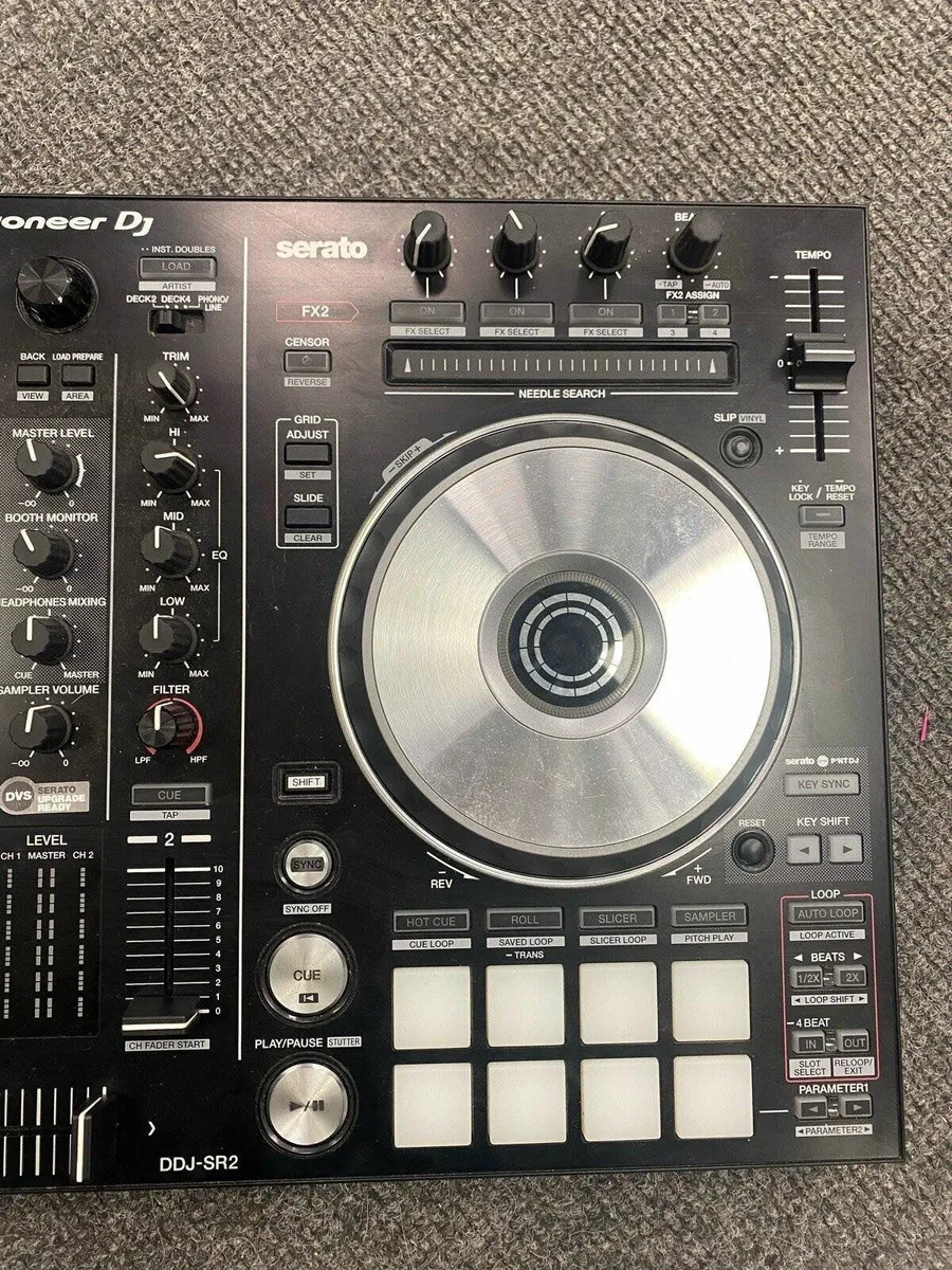 Pioneer DDJ SR2 with Power Supply - Image 4