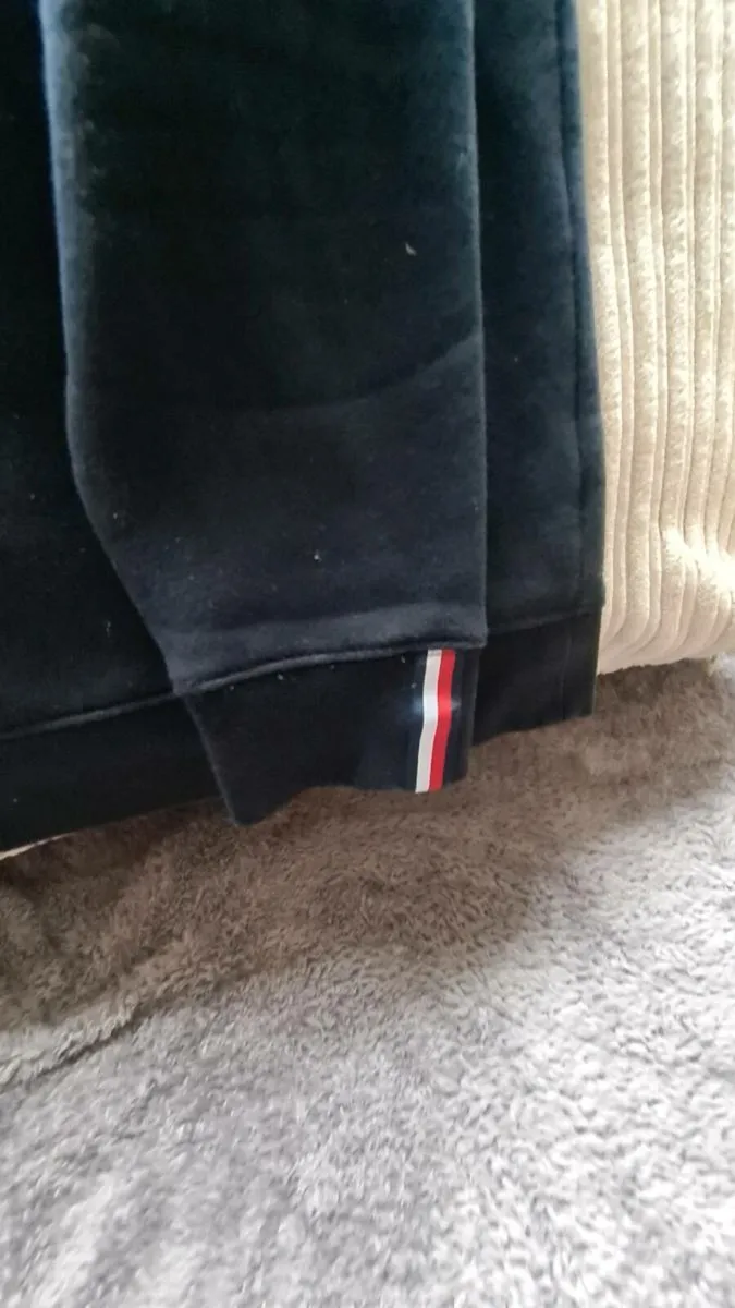 Tommy hilfiger hoodie - Image 2