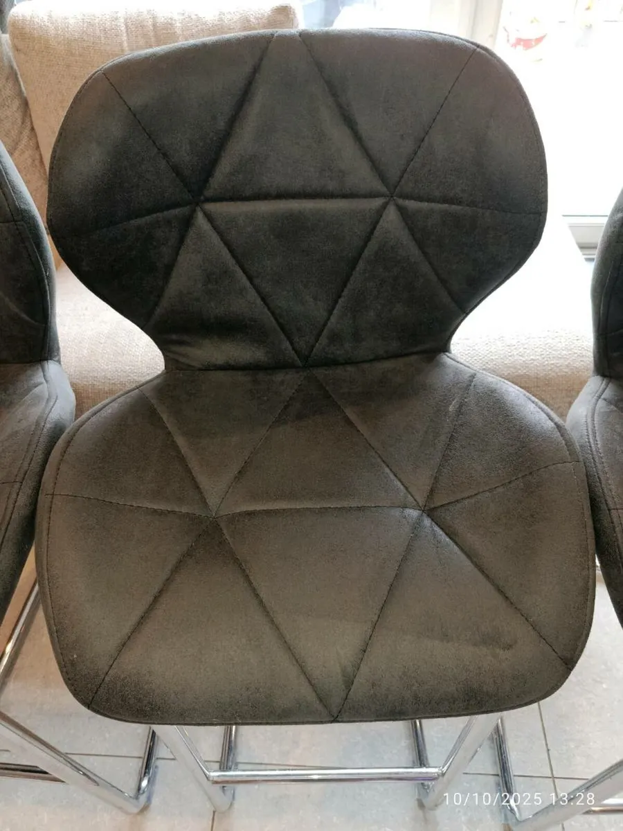 Bar stool - Image 2