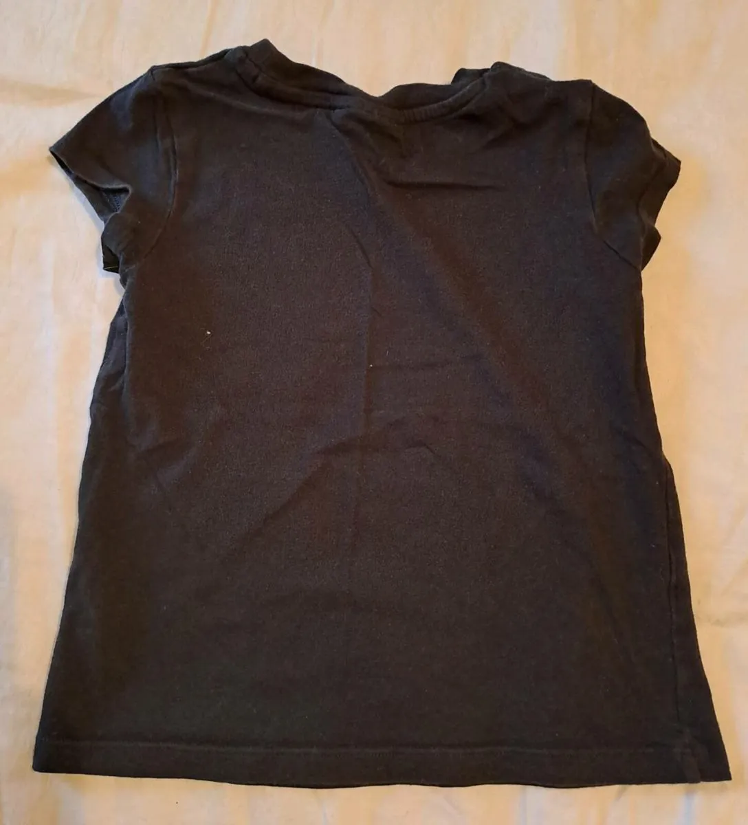 Puma tee shirt 3 to 4 y - Image 2
