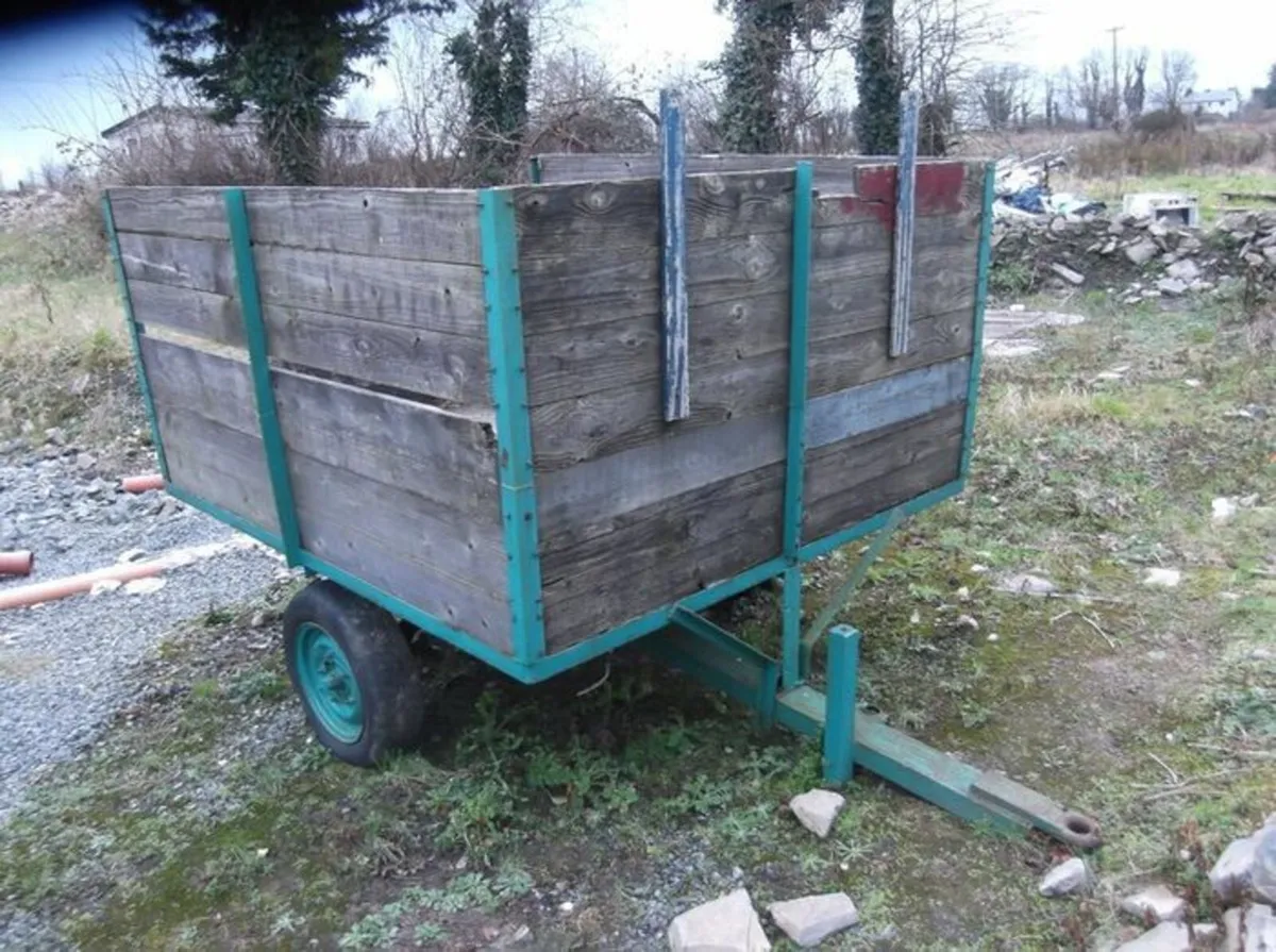 Vintage Hand Tipper Trailer - Image 1