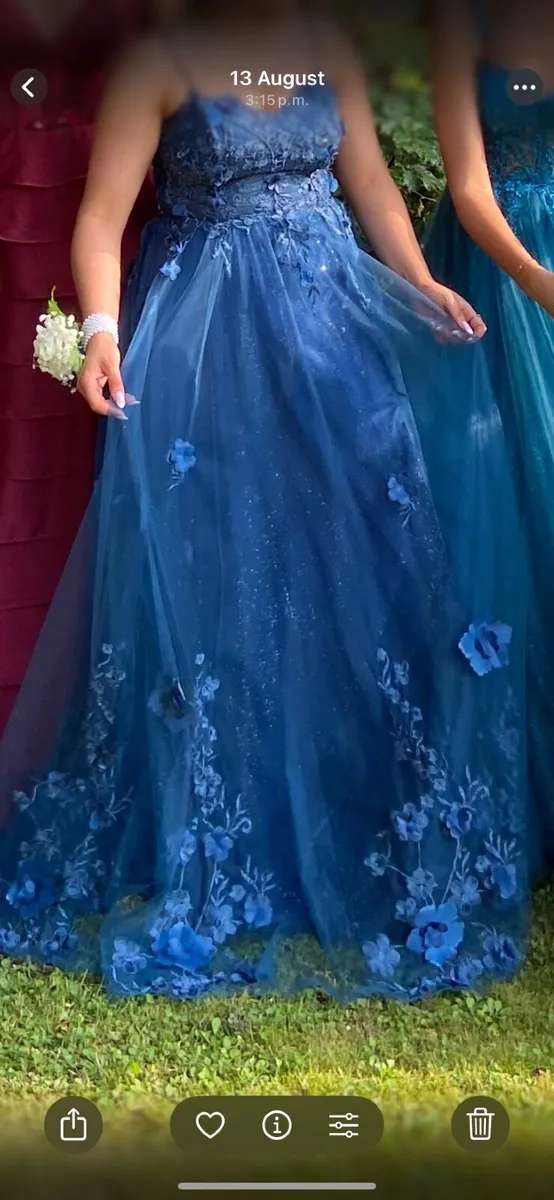 Debs dress - Image 2