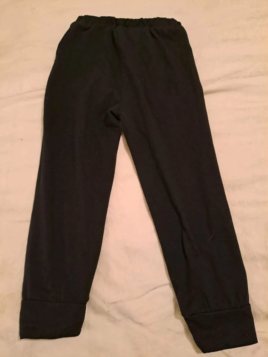 Black trousers purple heart 4 to 5 y - Image 2