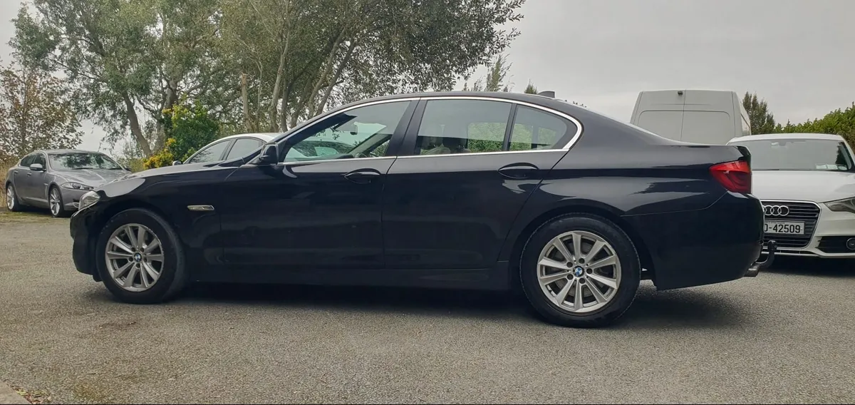 BMW 5-Series 2012 automatic - Image 2
