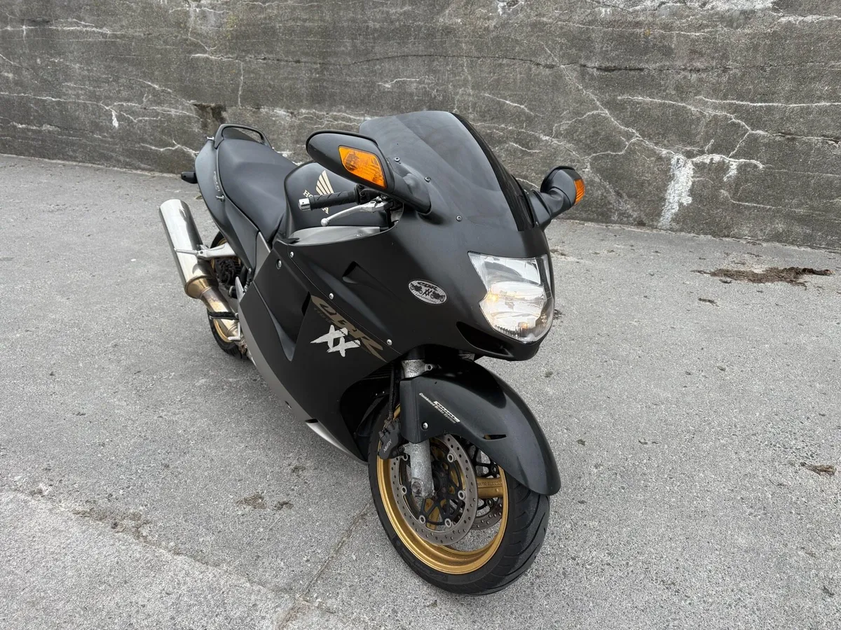 04 Honda CBR 1100XX - Image 3