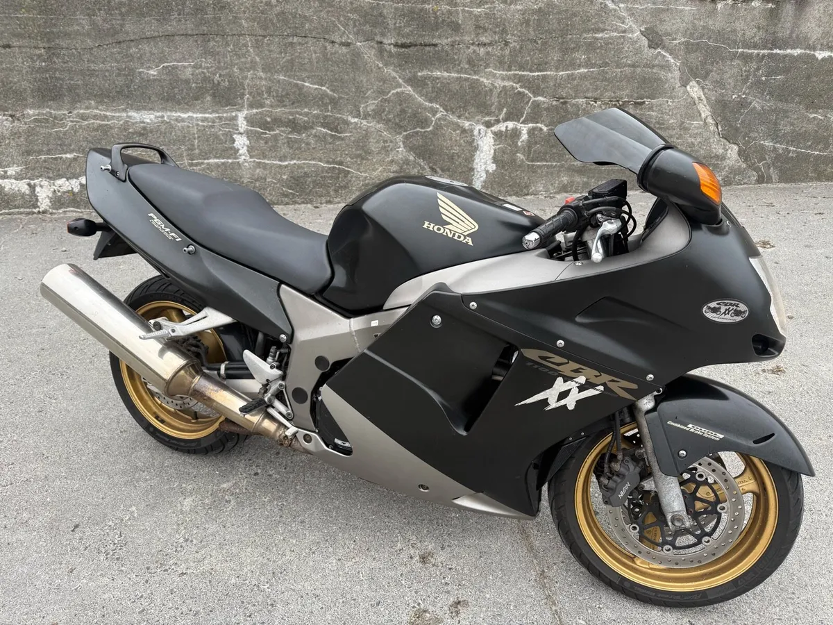 04 Honda CBR 1100XX - Image 4