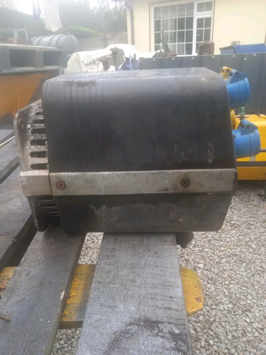 Generator - Image 3