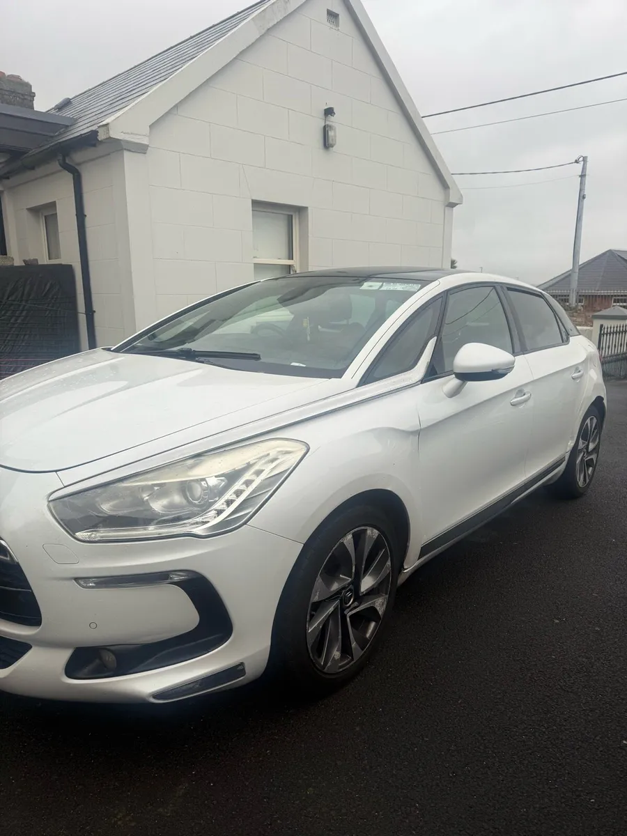 Car - Image 3