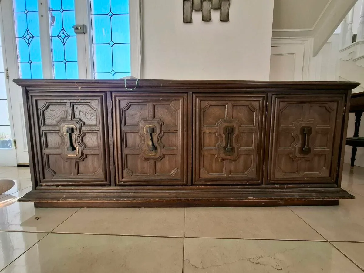 Decorative sideboard - Image 1