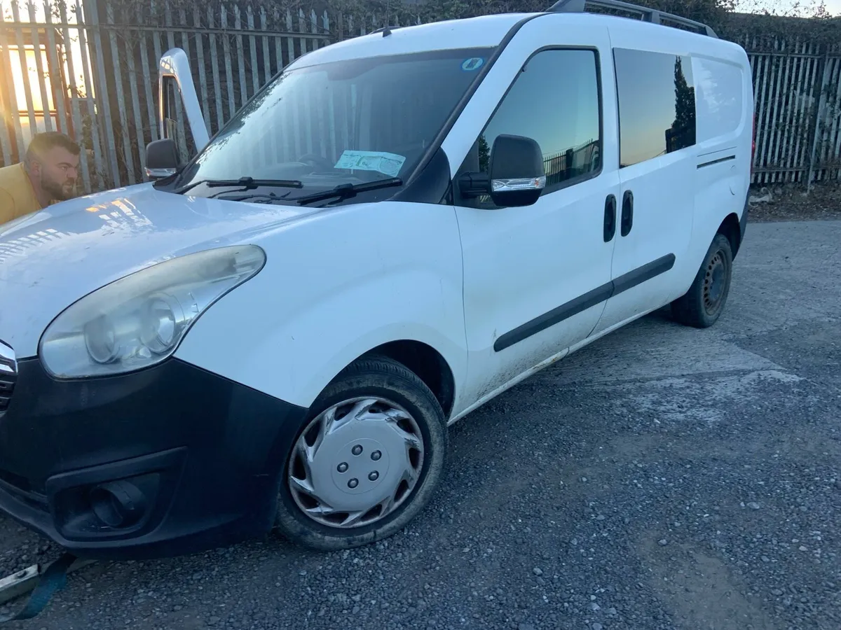 2013 combo crew cab new doe - Image 3