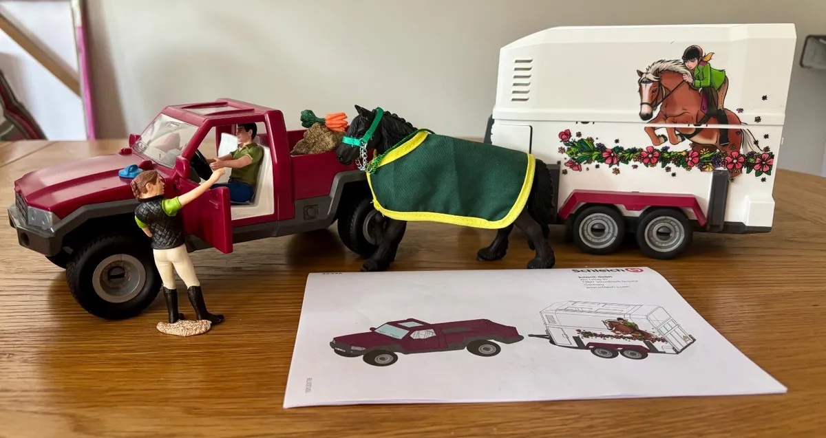 Schleich Horse Club Pick Up & Horse Box - Image 3