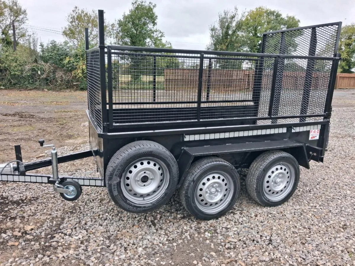 F40 8x4 2nd hand - Image 2