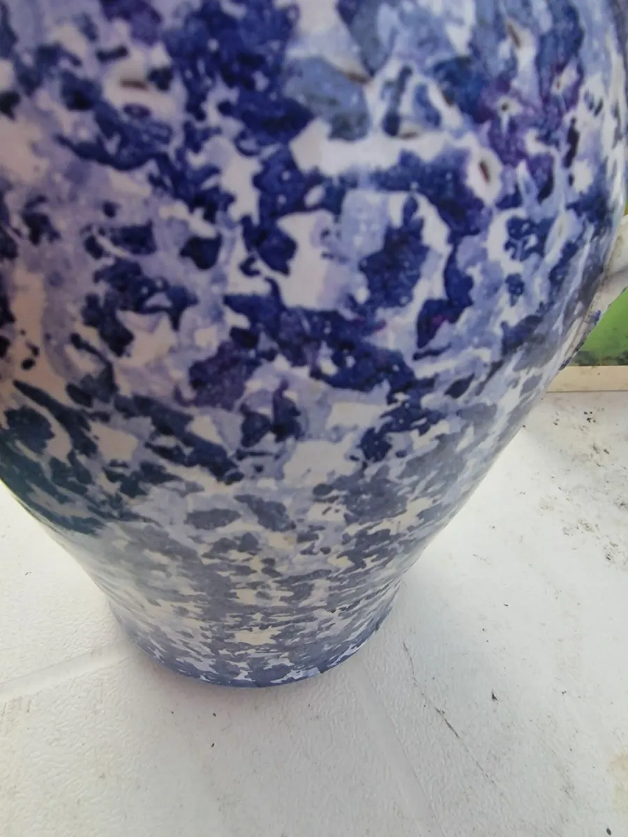 Ardmore pottery. - Image 2