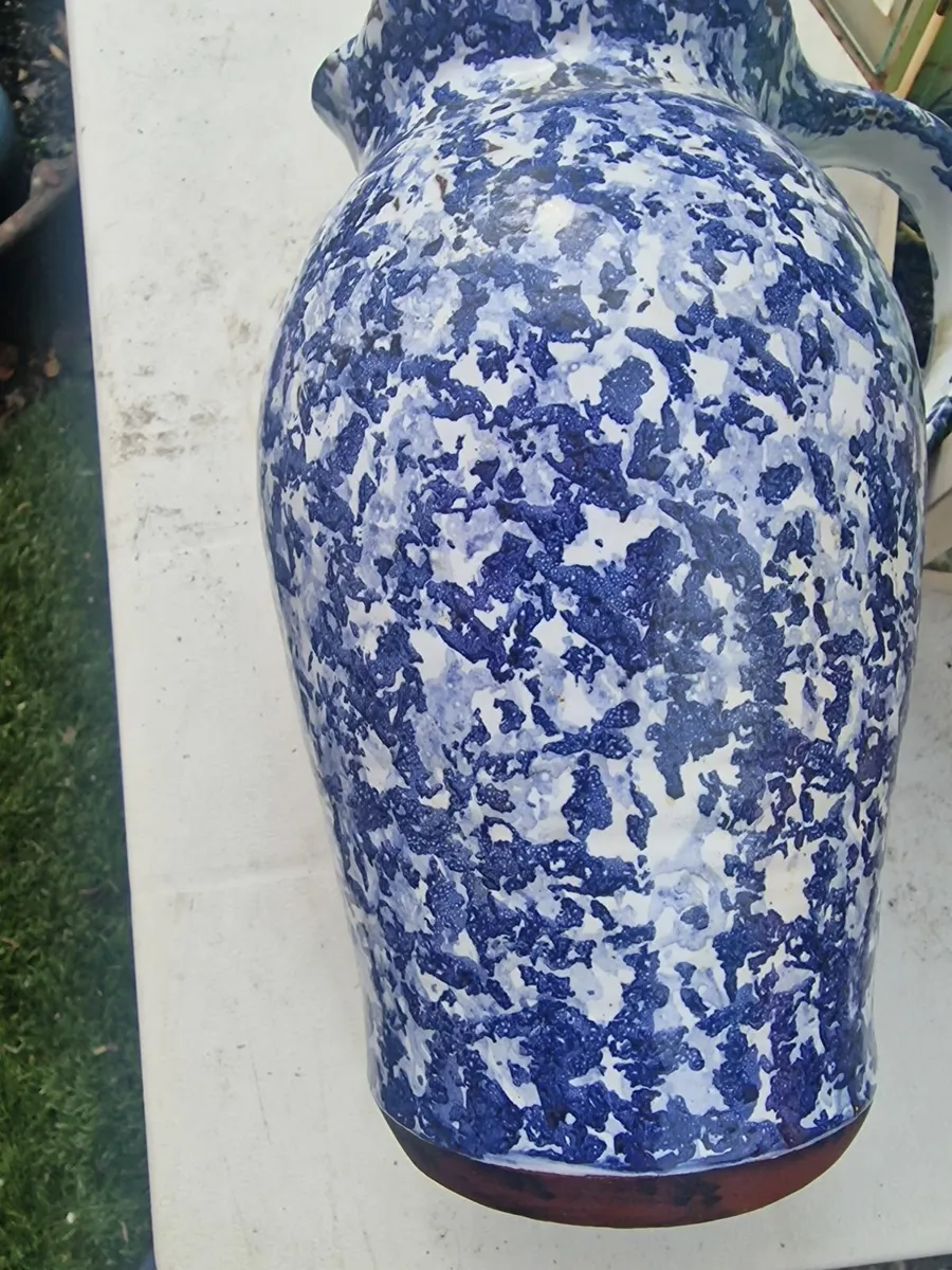Ardmore pottery. - Image 3
