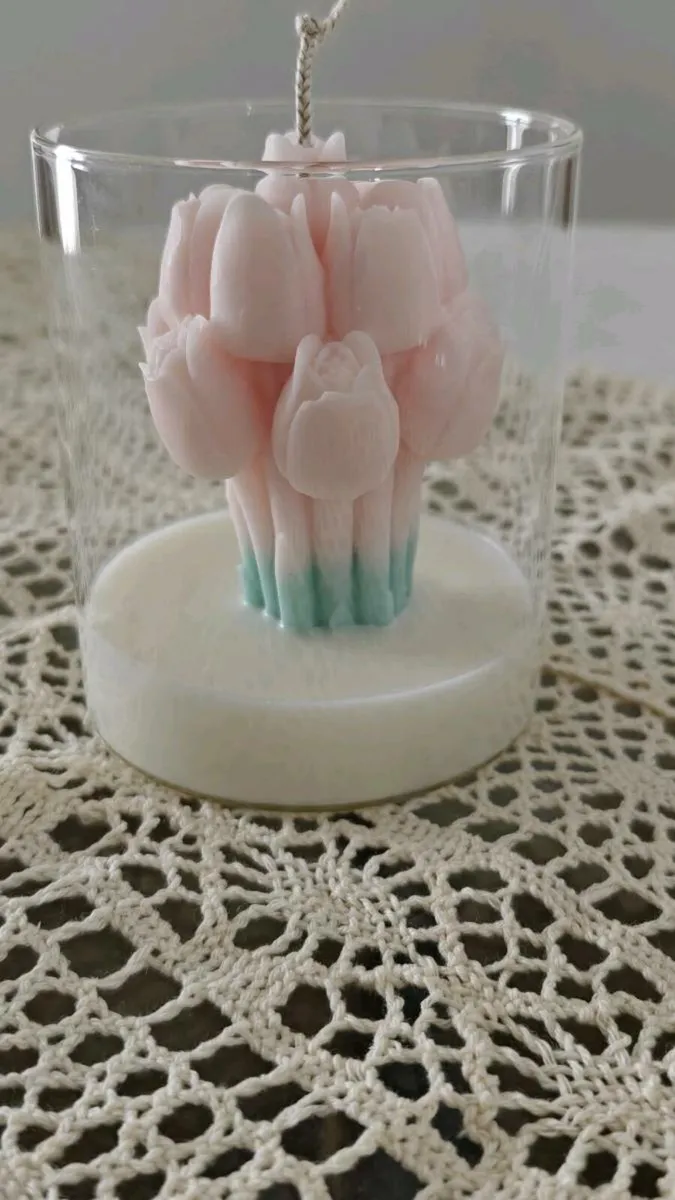 Tulip soy wax fragranced candle - Image 2