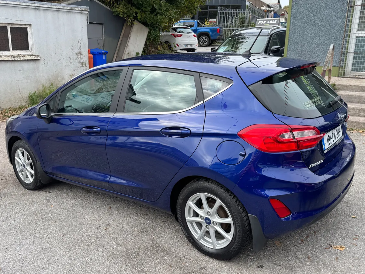 Ford Fiesta New shape Fiesta - Image 4