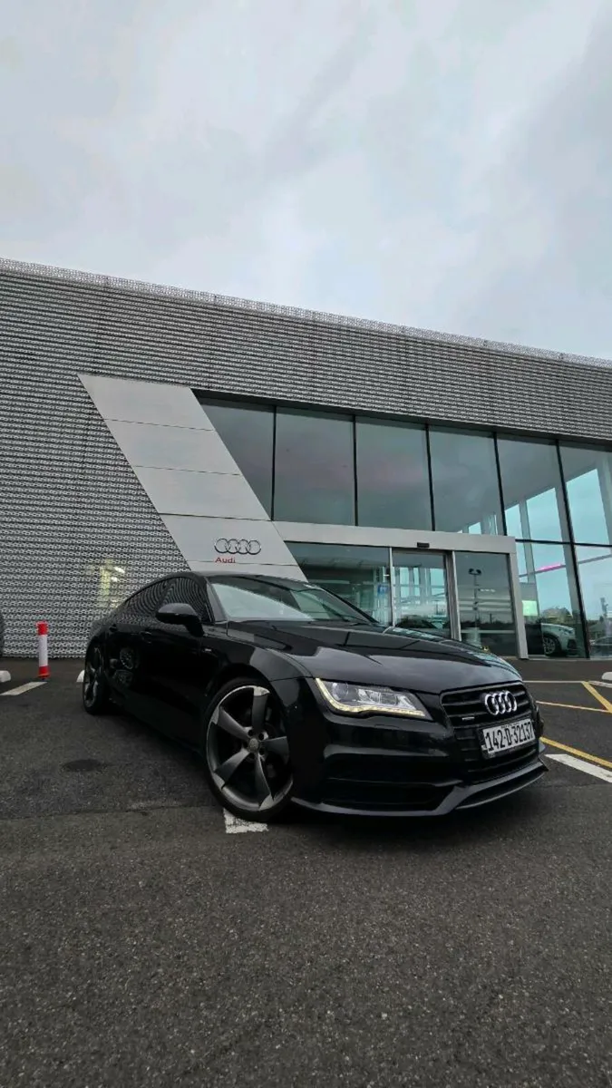 Audi a7 S-line 245hp Black edition - Image 2