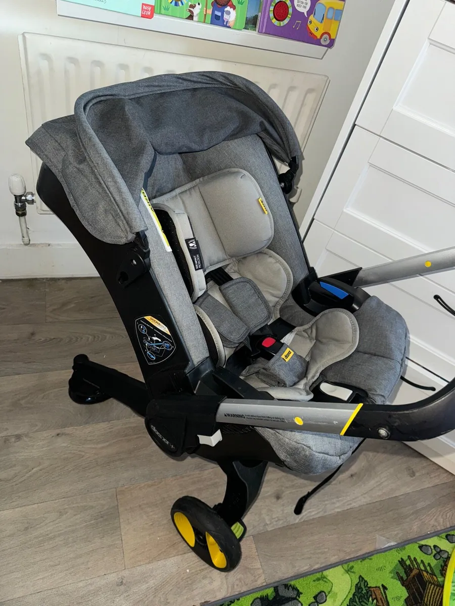 Donna car seat - Image 1