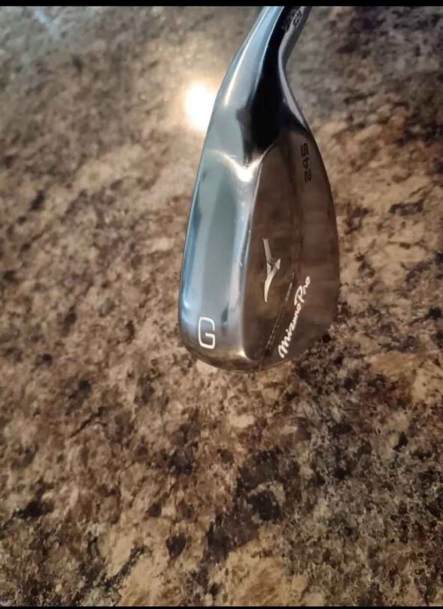 Mizuno Pro 245 Gap Wedge As New. - Image 3