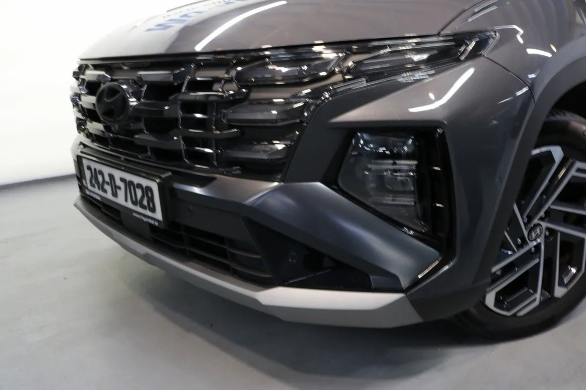 Hyundai Tucson Hybrid Executive Plus 1.6l Petrol - Image 3