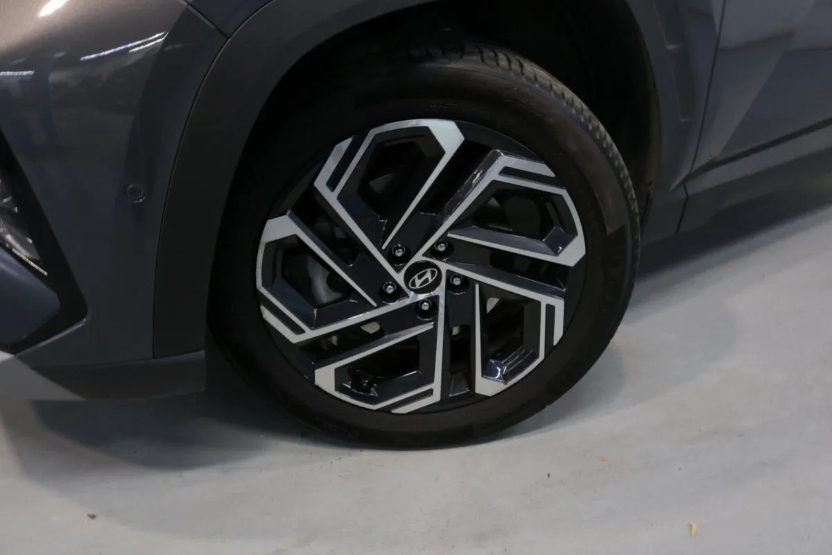 Hyundai Tucson Hybrid Executive Plus 1.6l Petrol - Image 4