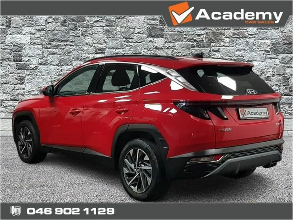 Hyundai Tucson ix35 Executive Plus Diesel 5DR - Image 3
