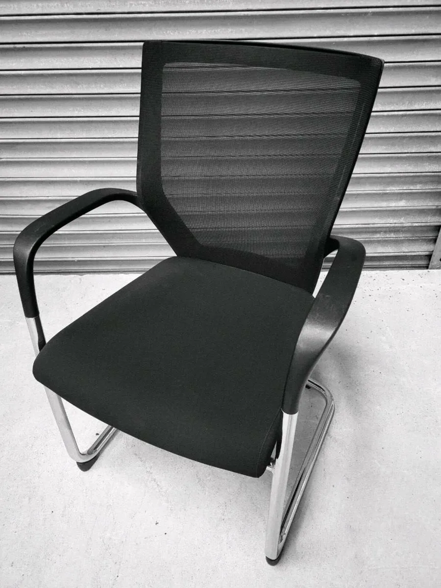 30+ Superb Quality Sidiz Multi Purpose Chairs. - Image 1