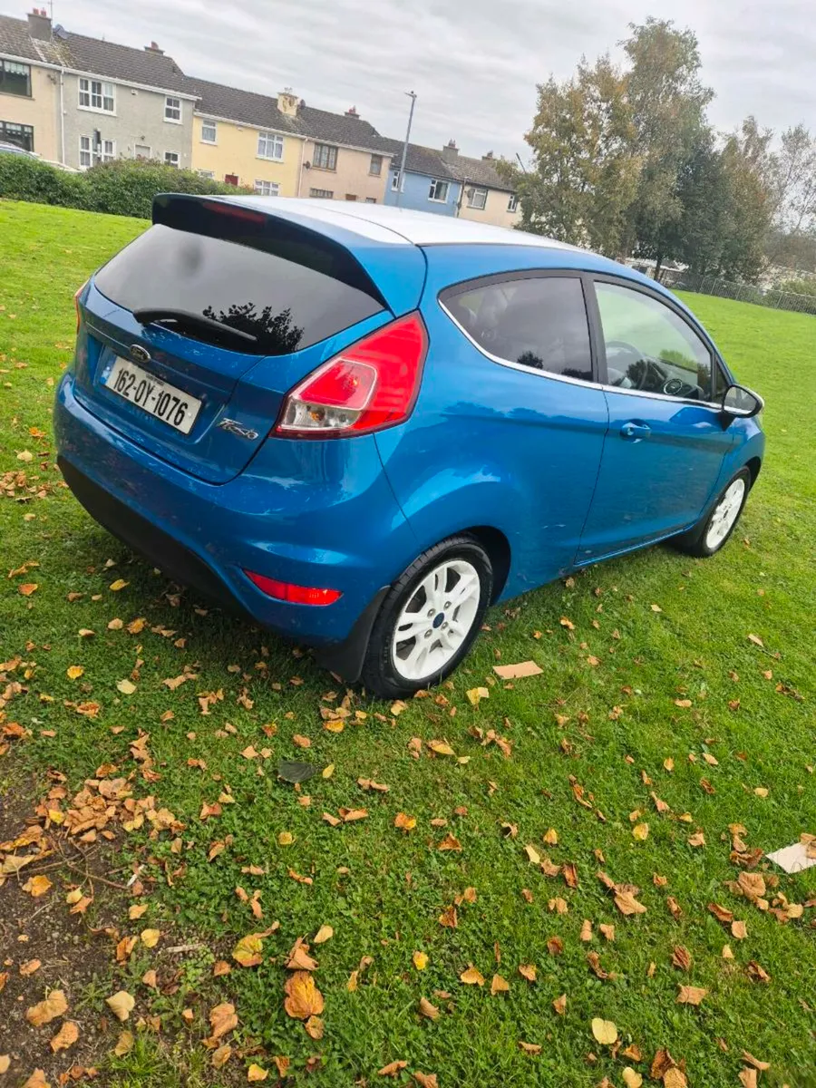Ford fiesta.  .BLUE edition  1.2  petrol .. - Image 4