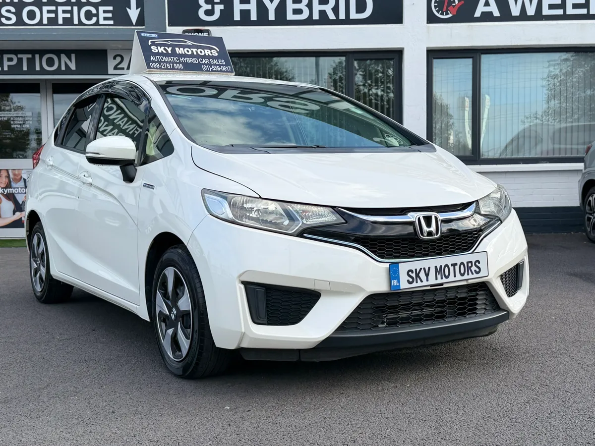 2017 Honda Fit 1.5 Petrol Hybrid ,Auto ,42K Miles - Image 4
