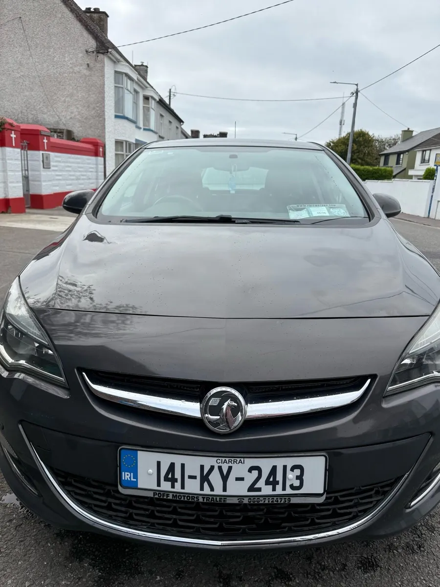 Vauxhall Astra 2014 - Image 2