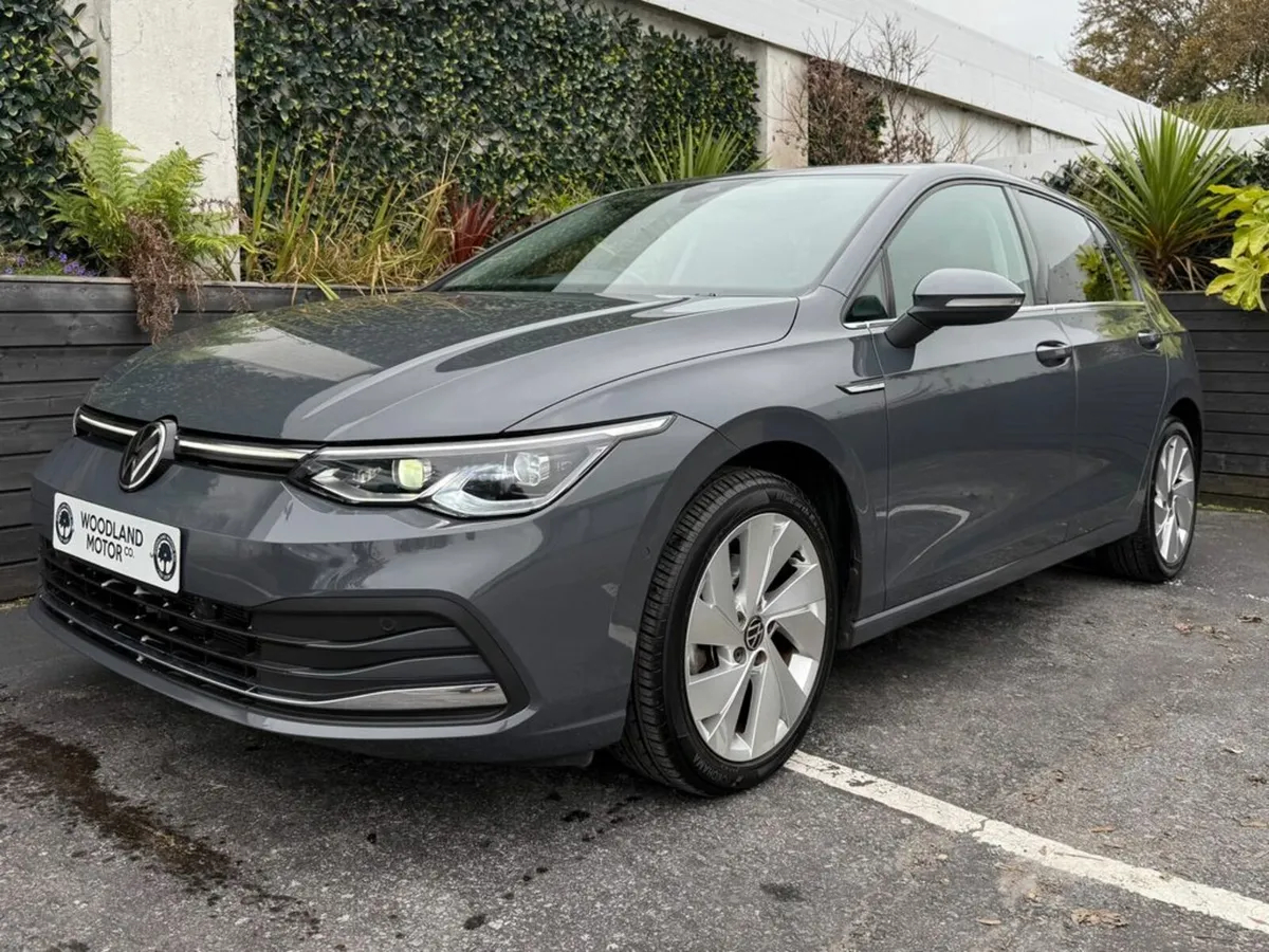 Volkswagen Golf 1.5 eTSI HYBRID / STYLE SPEC / TAX - Image 1