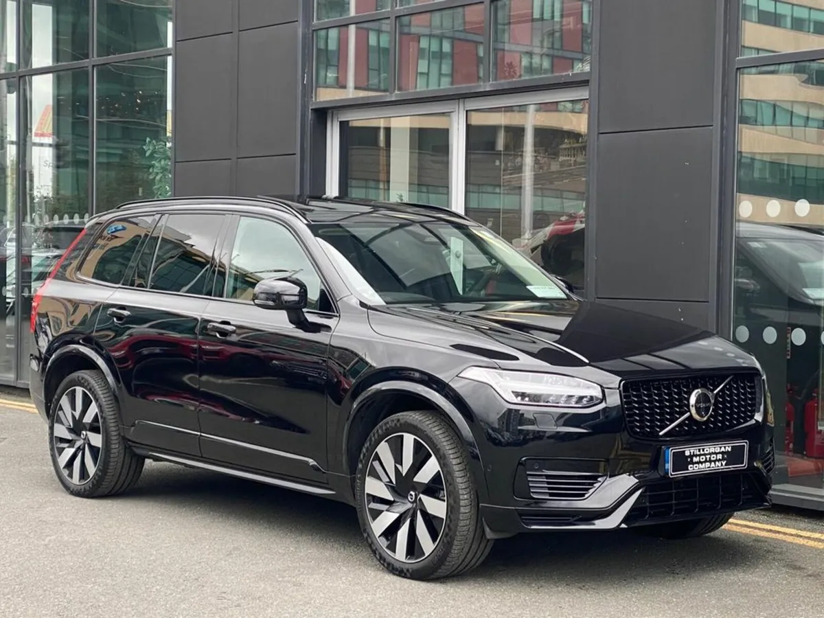 Volvo XC90 T8 Dark Plus Recharge AWD Auto (PHEV) - Image 3